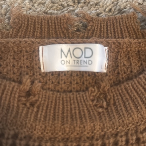 Brown Sweater - Picture 2 of 5